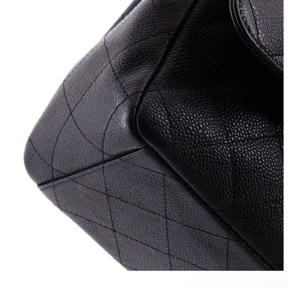 Chanel Black Quilted Leather Bag- caviar maxi in gold details (2014-2015) - Picture 7 of 11